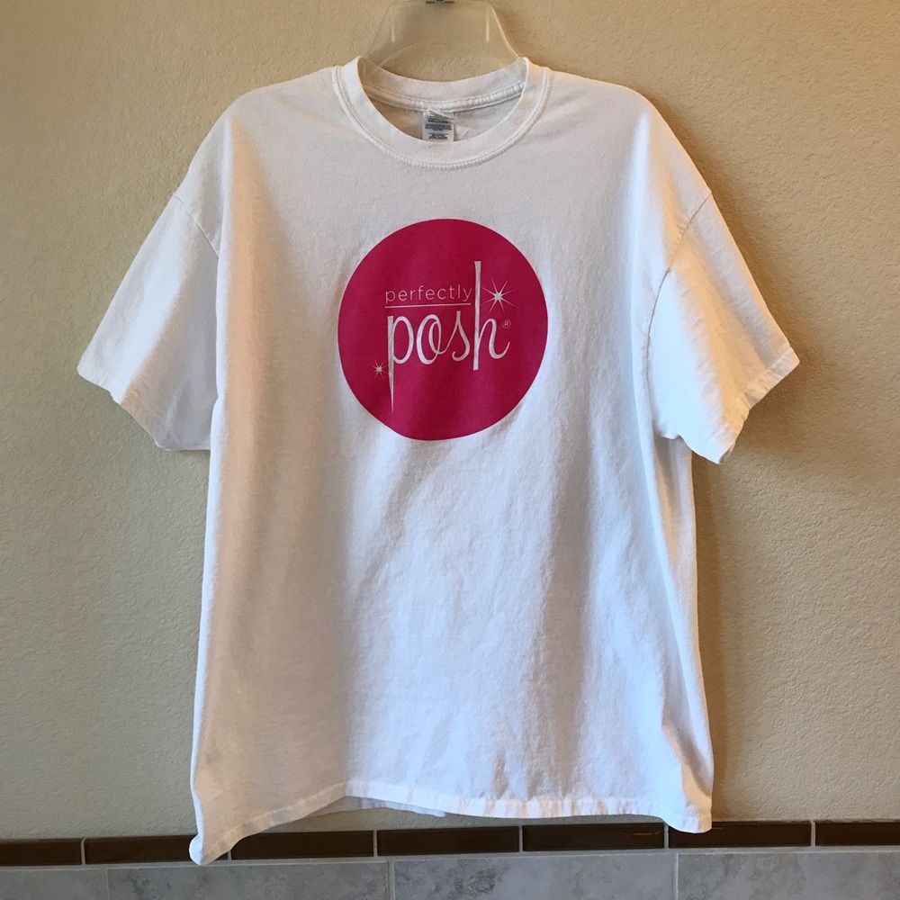 Perfectly Posh Logo White T Shirt Size XL Pink Logo Relaxed Fit Cotton Streetwea